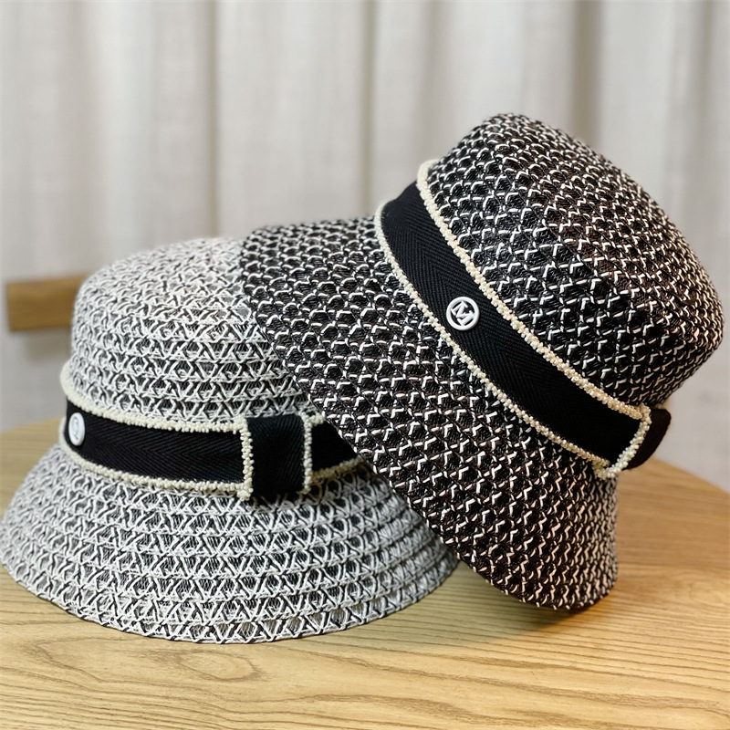 Travel Accessories With Toddler - หมวกฟางเด็กเล็ก หมวกกันแดดฤดูร้อน ระบายอากาศได้ดี หมวกตกปลาชายหาด หมวกทรงบักเก็ตสีขาว ดีไซน์ใหม่